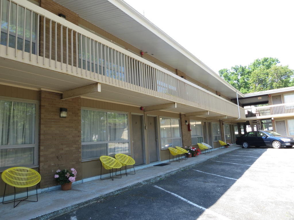 Parkway Motel Niagara Falls Exterior photo