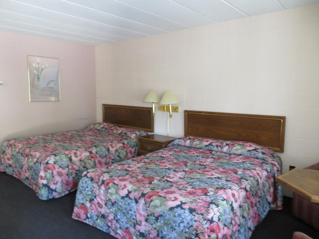 Parkway Motel Niagara Falls Room photo