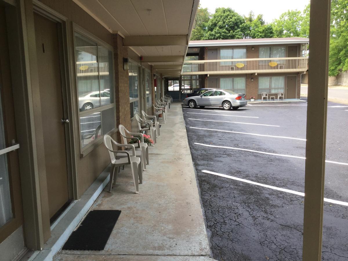 Parkway Motel Niagara Falls Exterior photo